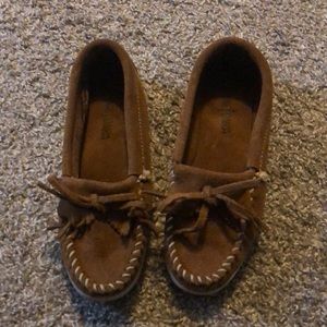Like new Minnetonka moccasins.